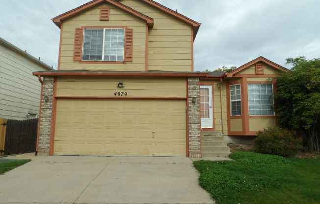 4979 BUTTERFIELD DR