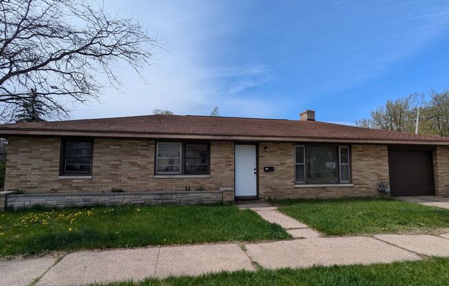 1635 Roberts. 3 bedroom, 2 bath house with garage