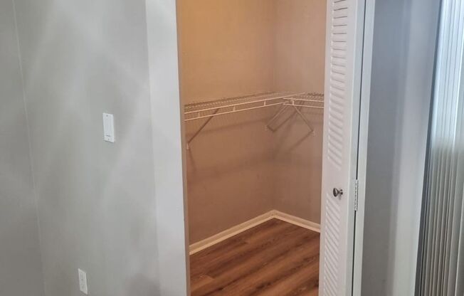 1 bed, 1 bath, $1,200, Unit Unit 307