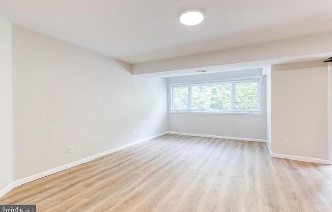 Welcome to contemporary luxury living in this beautifully renovated 2bd 2.5bth penthouse condo