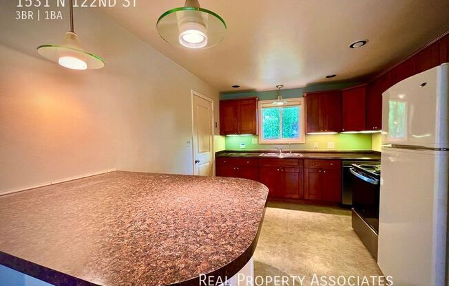 1531 N 122 ST