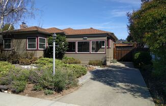 Charming, Light-Filled 2-Bedroom Home in Richmond Annex