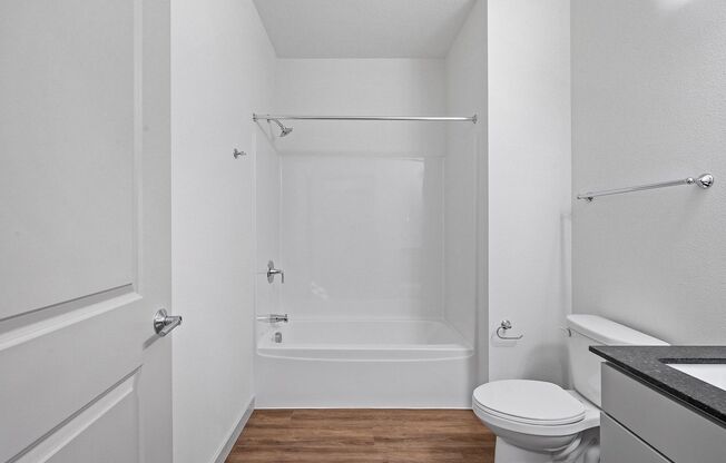 1 bed, 1 bath, 530 sqft, $1,395, Unit 322
