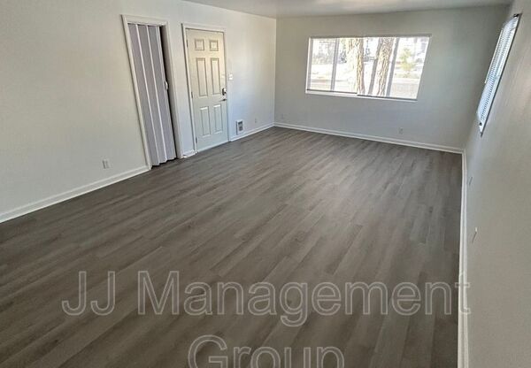 1225 2 ST
