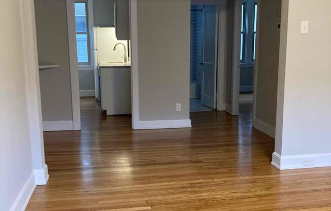 1 bed, 1 bath, 560 sqft, $1,095, Unit 3409-82