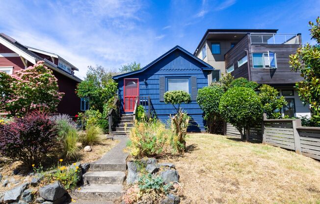 2bd/1ba Seattle Home