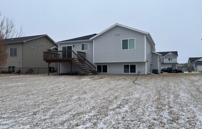 Modern 4 Bedroom, 3 Bath Home in Moorhead MN Available Now
