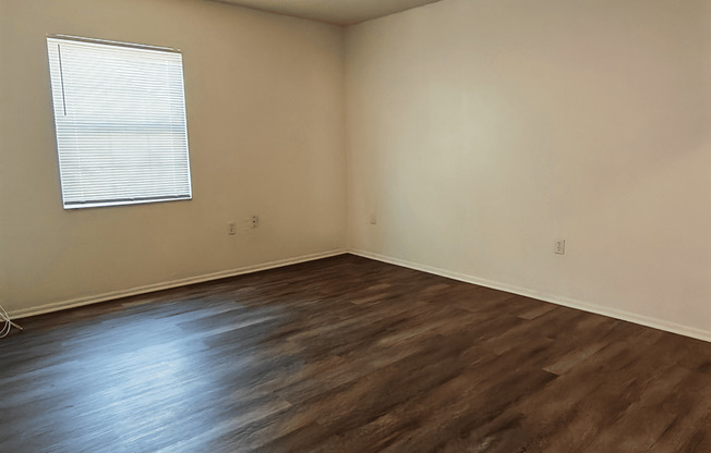 2 beds, 1 bath, $1,675