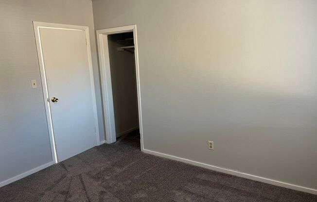 3 beds, 1 bath, $2,500