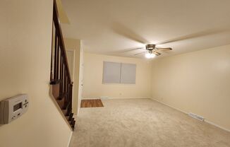 2 beds, 1.5 baths, $1,295, Unit 507 E Locust