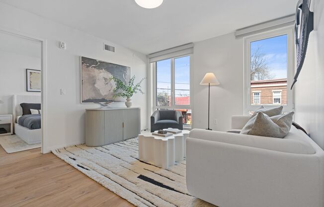 1 bed, 1 bath, 747 sqft, $2,949, Unit APT. 442