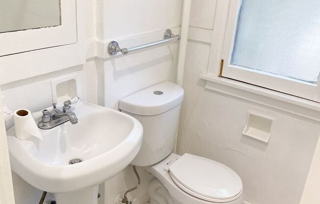 Studio, 1 bath, 500 sqft, $1,695, Unit 209