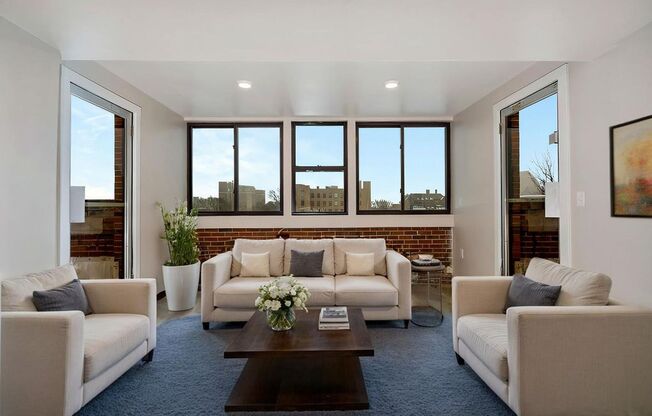 2 beds, 2 baths, 933 sqft, $2,099, Unit 704