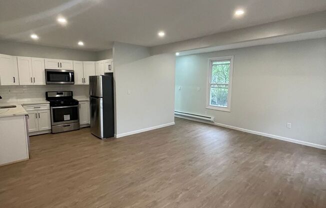42 E 19th Street
