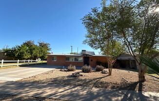 3 bedroom in Central Phoenix with guest house