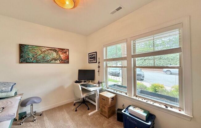 455 VLG CMNS LN