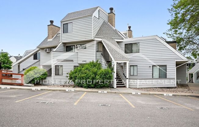 Charming Condo with Washer/Dryer and Mountain Views