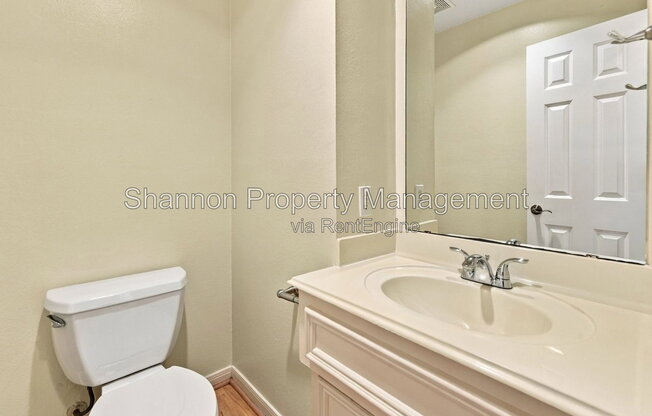 2 beds, 1.5 baths, 1,230 sqft, $2,075