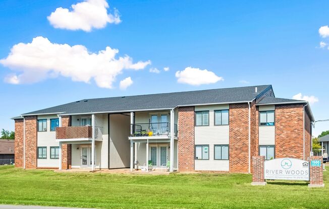 River Woods Apartments