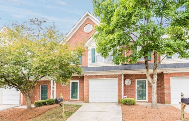 2131 LENNOX SQ RD