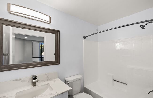 2 beds, 2 baths, 850 sqft, $2,848, Unit 402