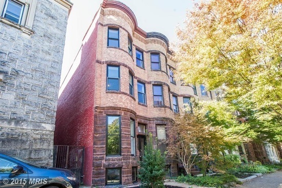 2025/2026 MICA off-campus 4bd/2.5ba in Bolton Hill w/ CAC & W/D! Available now!