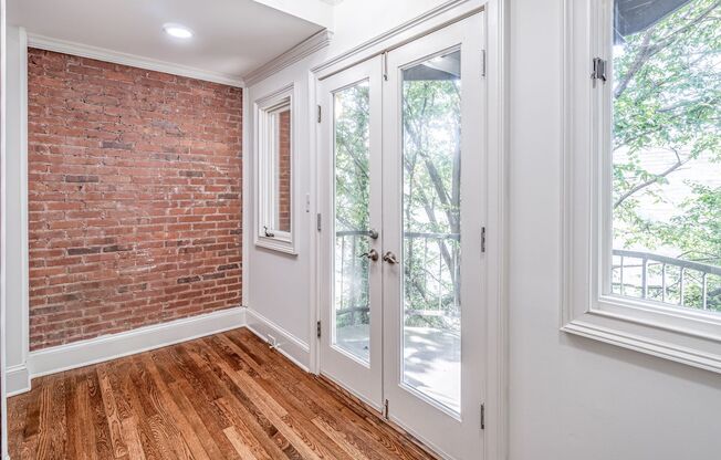 2 beds, 2 baths, $1,850, Unit 412