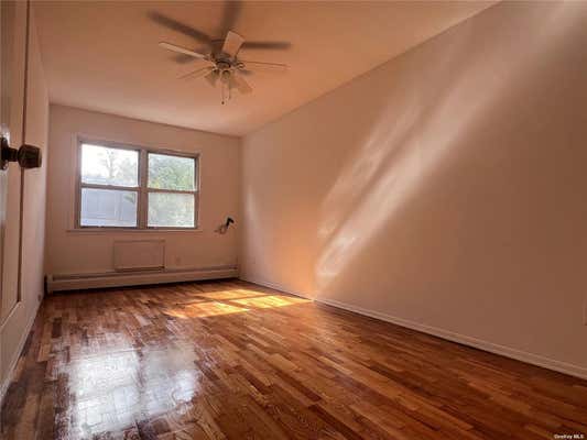 2 beds, 1 bath, $2,500