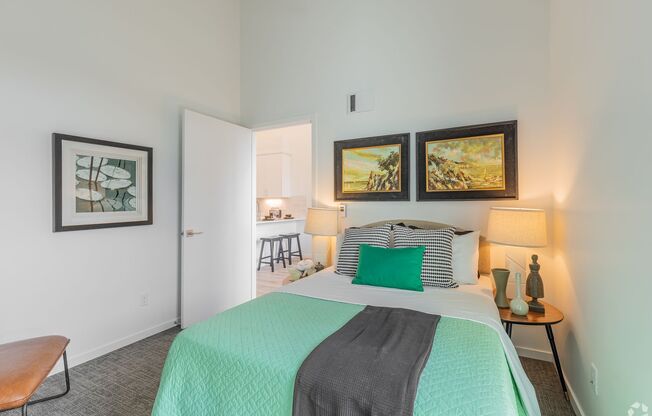 1 bed, 1 bath, 413 sqft, $1,525, Unit 312