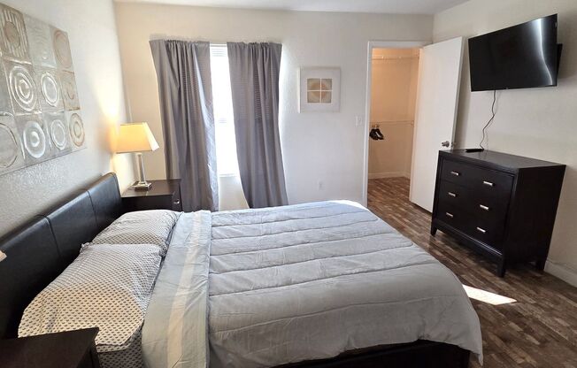 1 bed, 1 bath, $1,600