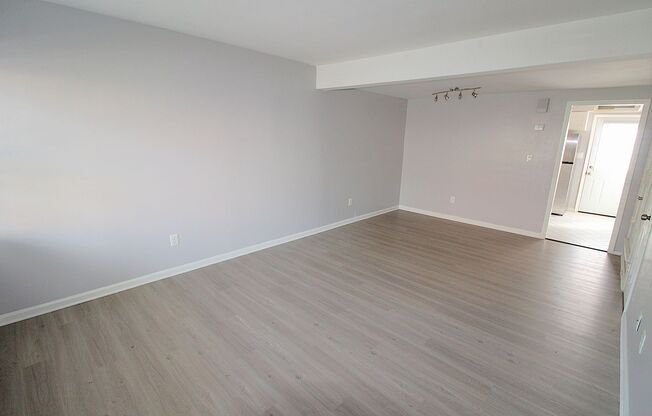 Renovated 2 Bedroom Townhome by the Light Rail!