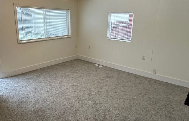 1 bed, 1 bath, $1,200