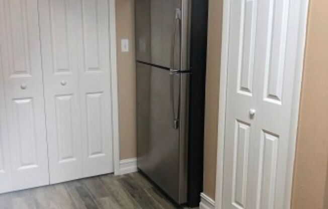 One Story Patio Home, Minutes Away From UCF, Technology Park, & the E/W Expressway