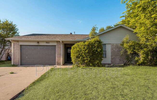 7021 LINCOLNSHIRE LN