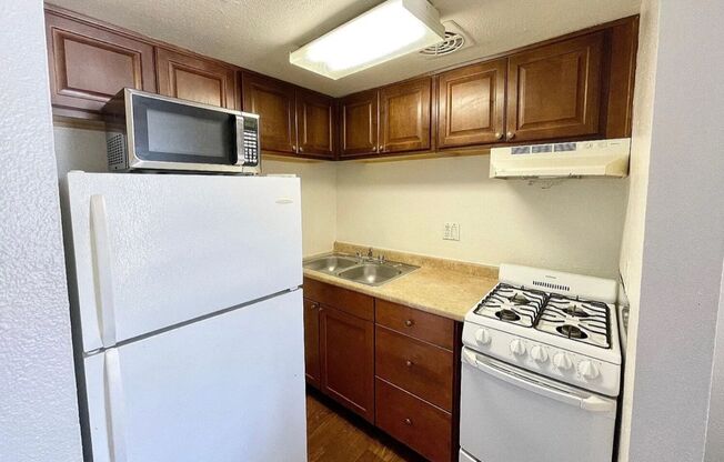 1 bed, 1 bath, 500 sqft, $1,150, Unit 27