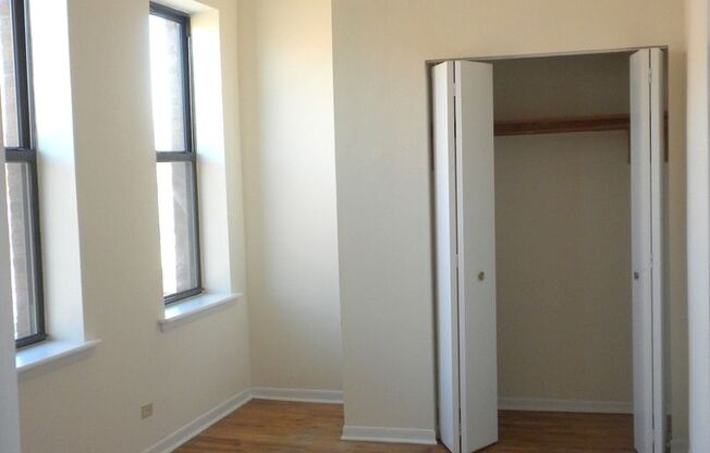 2319 N. Kedzie LP