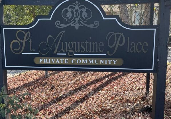 1505 AUGUSTA DR SE