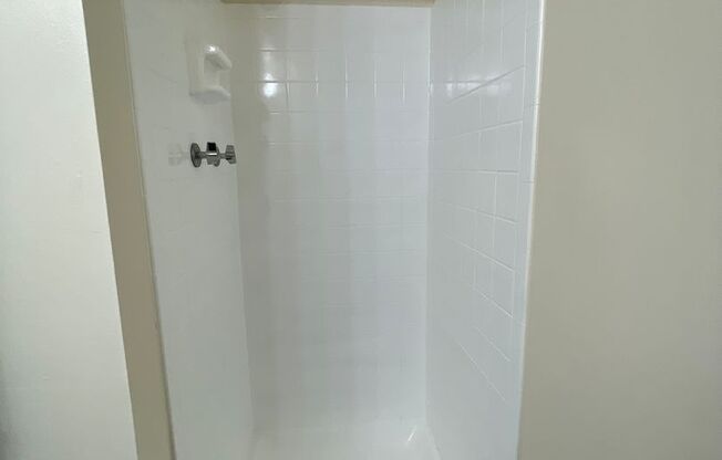 2 beds, 2 baths, 1,000 sqft, $1,950, Unit 14235 #A1