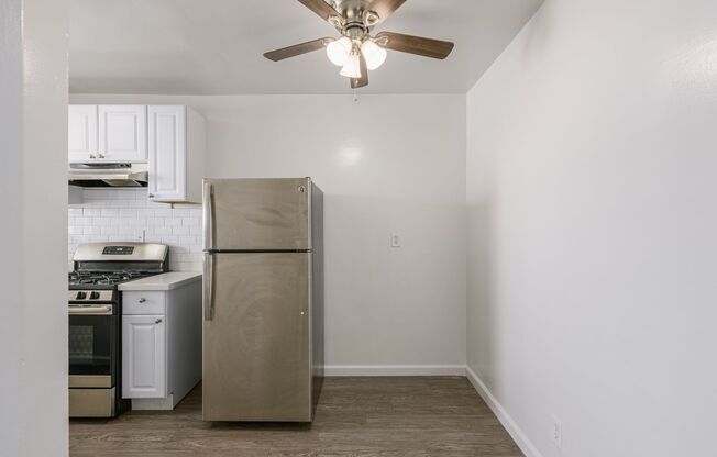 Studio, 1 bath, 450 sqft, $1,595, Unit 07