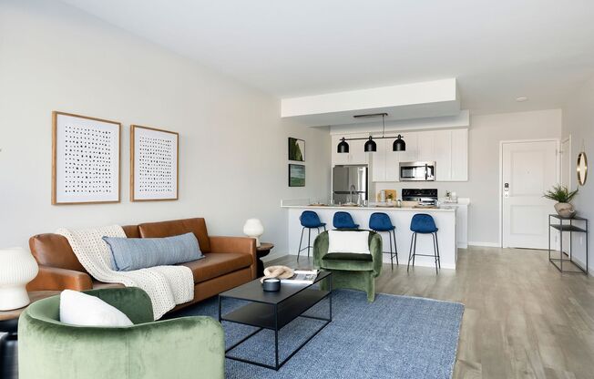 2 beds, 2 baths, 949 sqft, $1,909, Unit 310