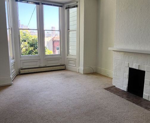 1 bed, 1 bath, 750 sqft, $2,995, Unit 05