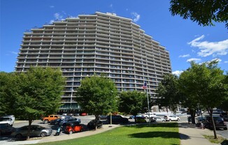 25-40 Shore Boulevard