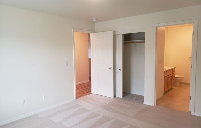 2 beds, 2 baths, $1,995, Unit # K67