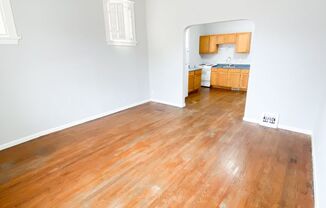 1 Bed/1 Bath! Hardwood floors! Gas included! Ask about our move-in special!