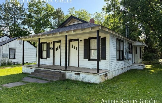 118 COLLEGE PARK CIR