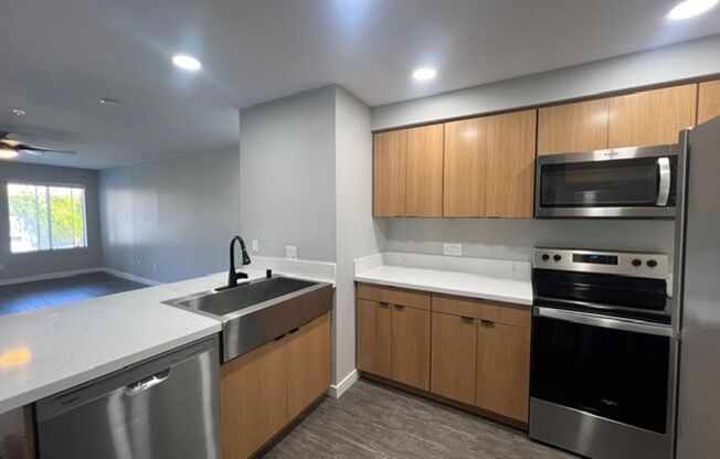 1 bed, 1 bath, 748 sqft, $2,800, Unit A-228
