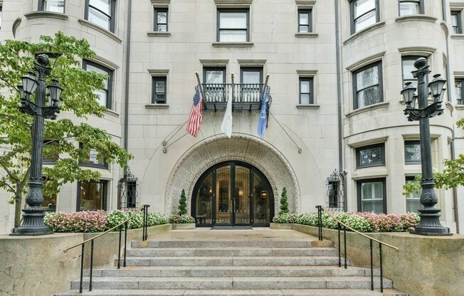 3 beds, 2 baths, 1,659 sqft, $7,000, Unit 620