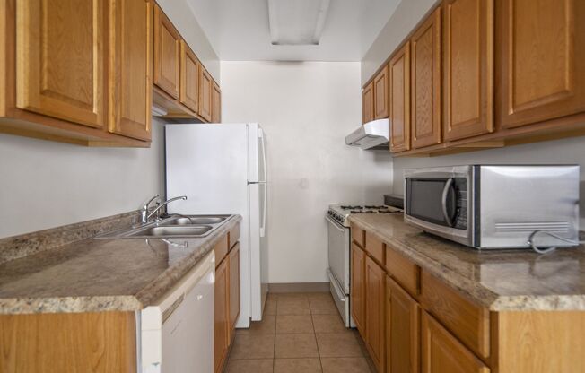 3 beds, 1.5 baths, $2,970, Unit 1