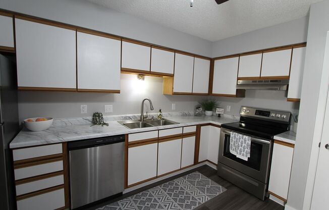 1 bed, 1 bath, 550 sqft, $925, Unit K-1