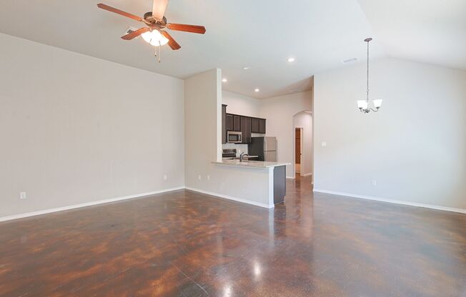 Spacious Modern 3 Bedroom Duplex in New Braunfels!